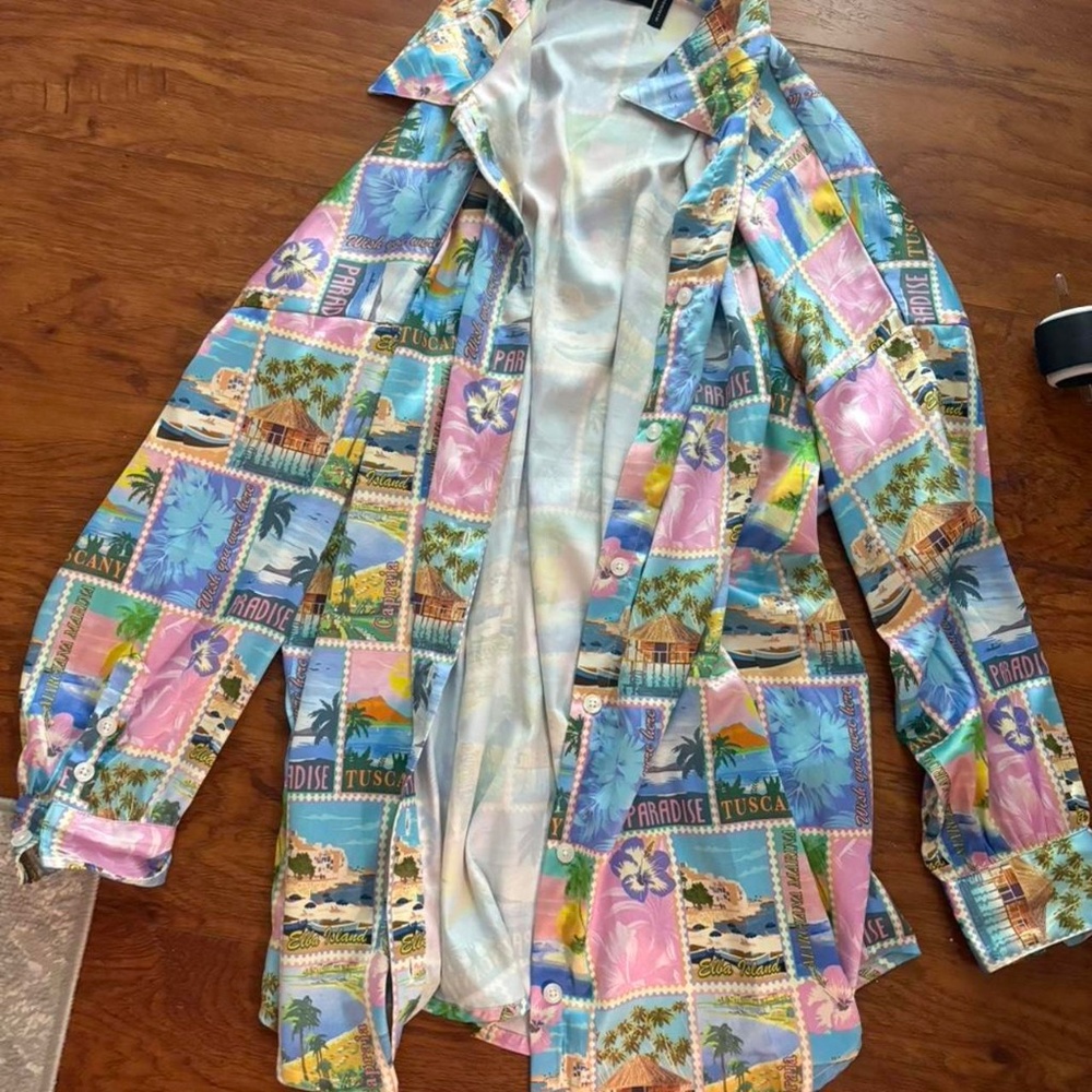 Multicoloured silk button-up shirt with a tropical print #tropical #silk
